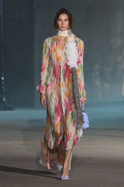 Look 8